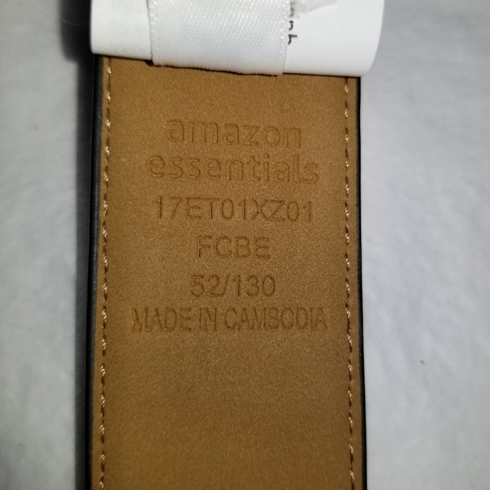 Amazon Essentials‎ Men's Leather Belt, Classic Style Black Size 52.    2 - Picture 3 of 4